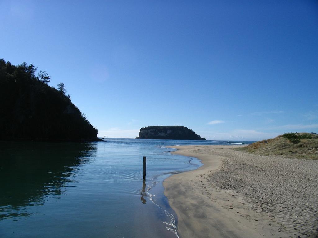 Addsbury House Apartment Whangamata Bagian luar foto