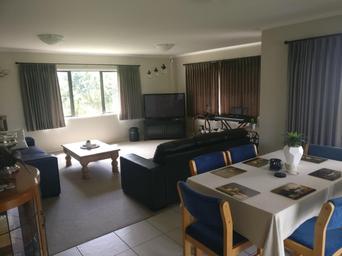 Addsbury House Apartment Whangamata Bagian luar foto