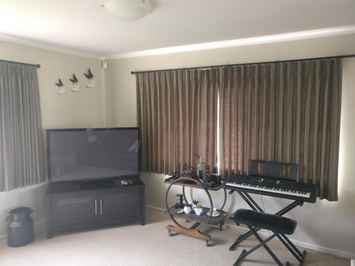 Addsbury House Apartment Whangamata Bagian luar foto